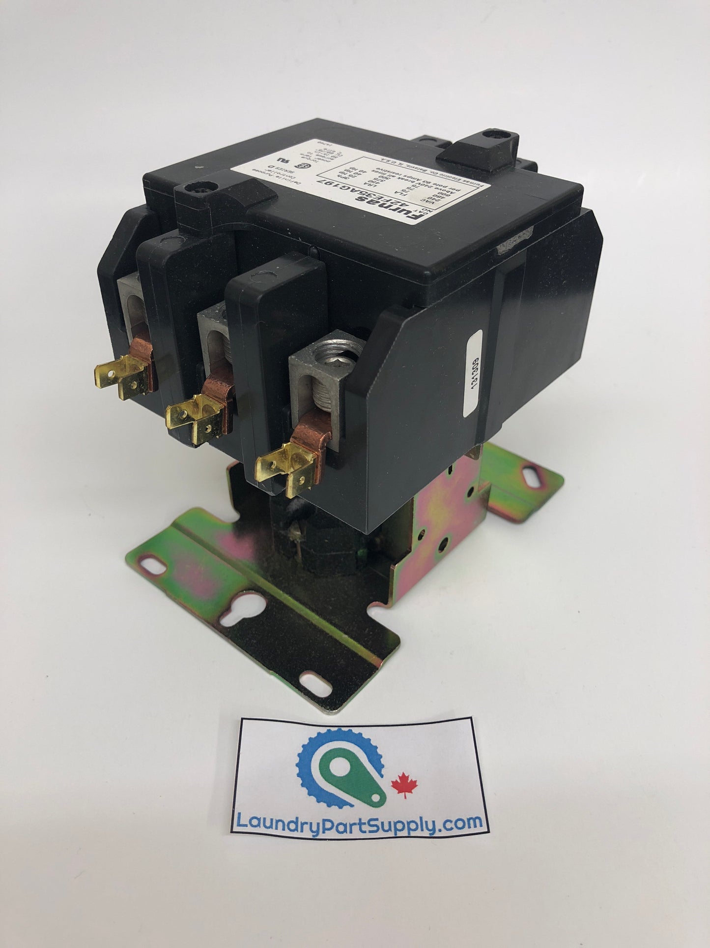 RELAY CONTACTOR 220v TPST 93amp
